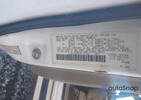 2002 Toyota Sequoia Limited V8 из США, поврежденный, VIN 5TDZT38A52S113729